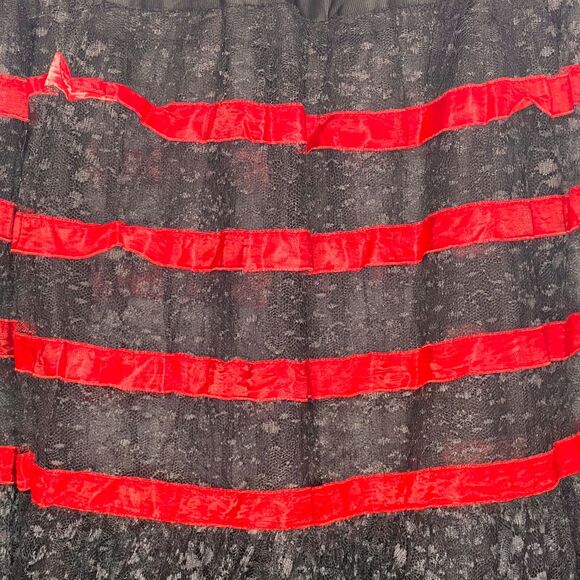 Vintage 50s Size Small Black Lace Can Can Crinoline Half Slip Womens Red Ribbon - Picture 3 of 8
